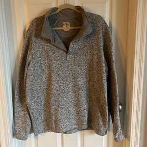 Men’s gray pullover